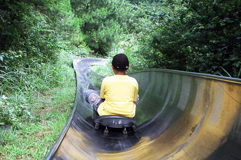 Yao Mountain Slideway