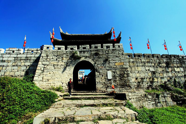 Kunming Guilin High Speed Train - Qingyan Ancient Town