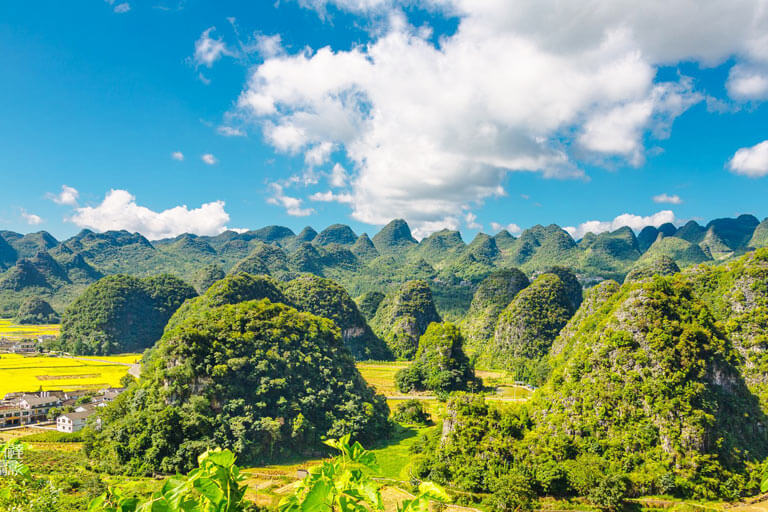 Guizhou Attractions - Wanfenglin Scenic Area