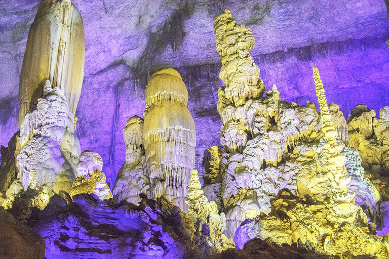 Guizhou Attractions - Zhijin Cave