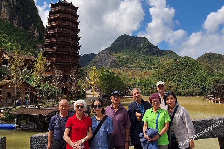 Our Guests Visit Fenglin Buyi Scenic Area Fenglin Buyi Scenic Area