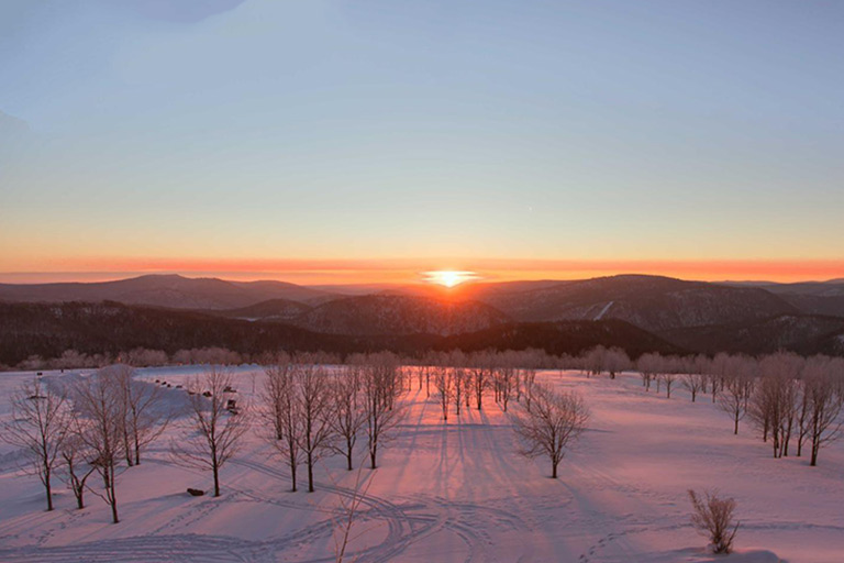 Sunrise at Yangcaoshan Hill