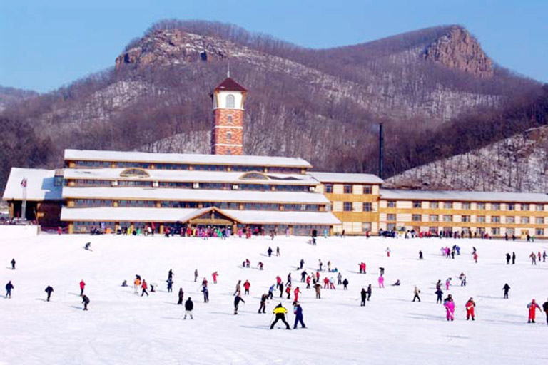 Jihua Ski Resort