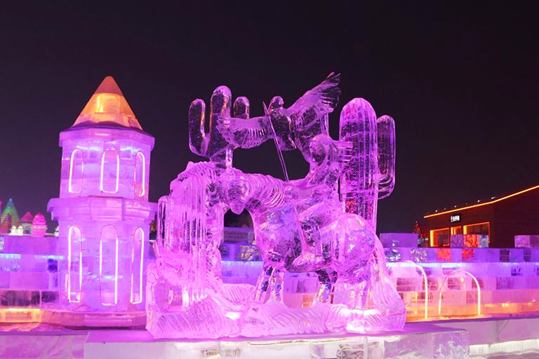 Ice Lantern in Zhaolin Park