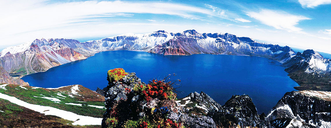 China Snow Town & Changbai Mountain Tour from Harbin