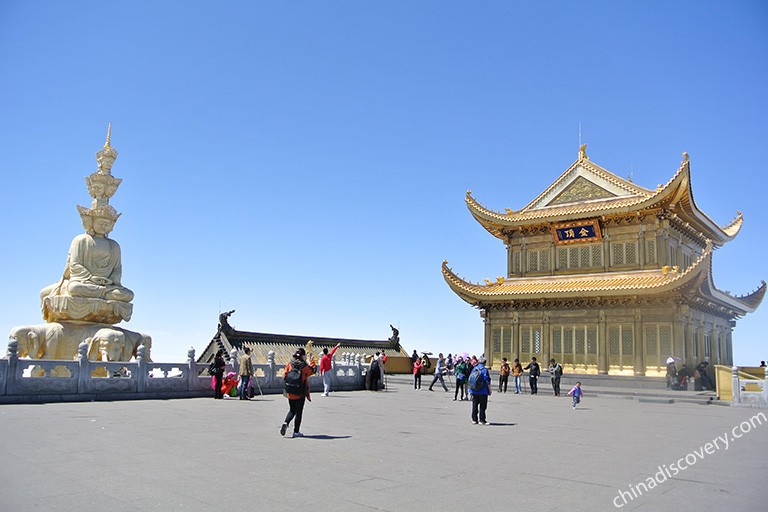 Mount Emei Hiking