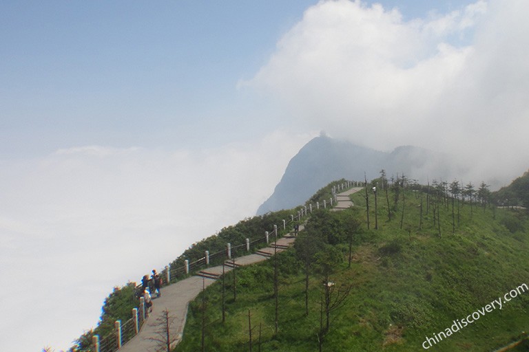 Mount Emei Hiking