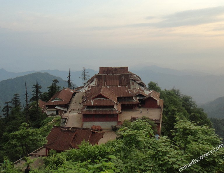 Mount Emei Hiking