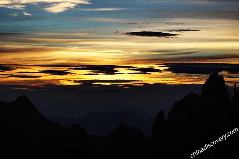 Hiking in Huangshan