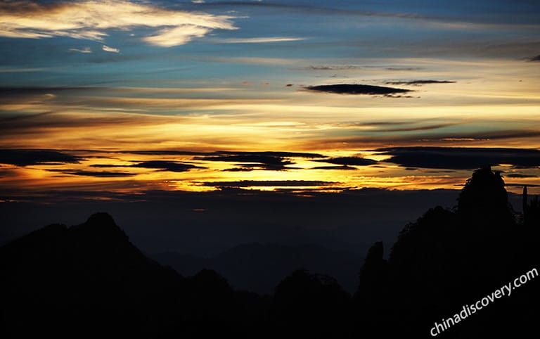 Beautiful Sunrise of Yellow Mountain