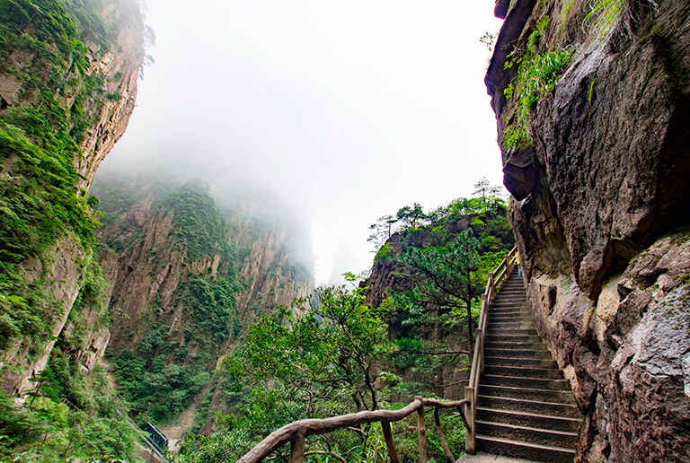 Huangshan Yellow Mountain Spring Weather