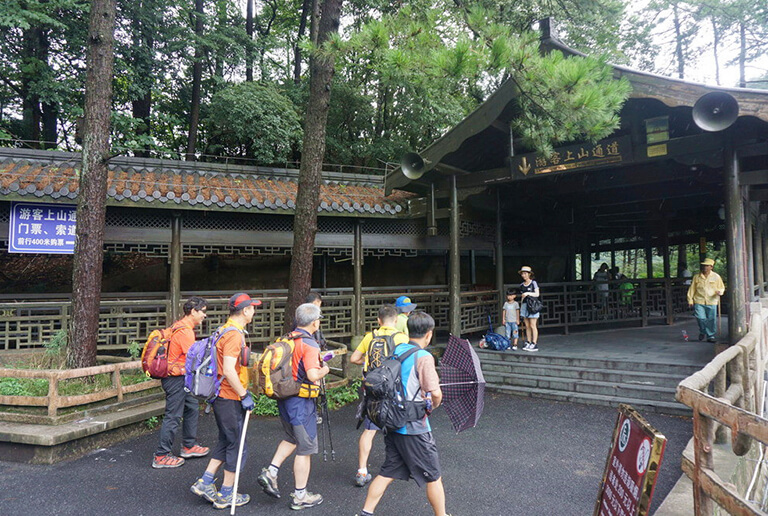Huangshan Mountain Visitors during Summer What to Pack & Wear for Huangshan Summer Tour