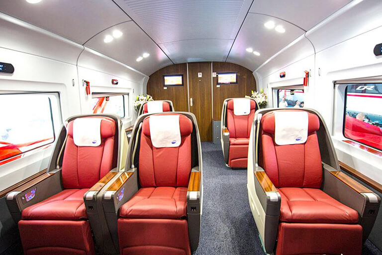 Business Class Seat on Beijing Huangshan High Speed Bullet Train