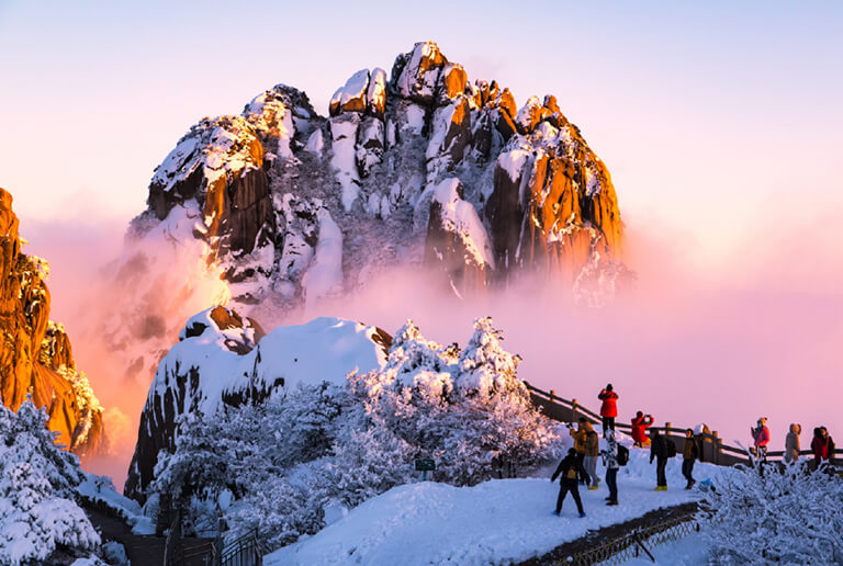 Celestial Capital Peak in Huangshan Mountain