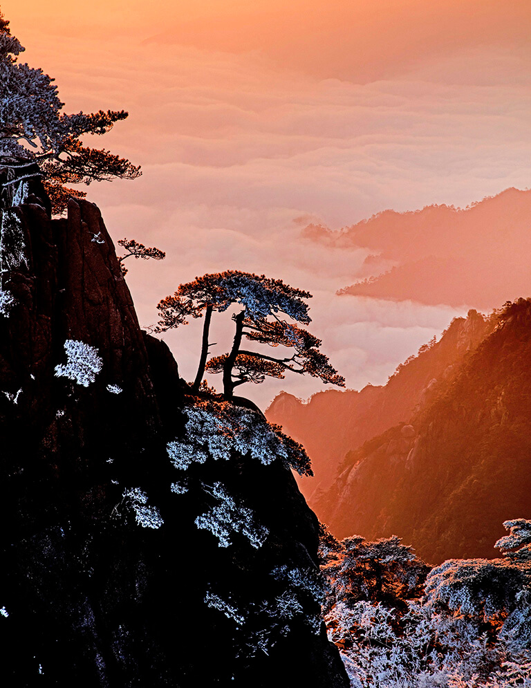 Poetic Sunrise in Shixin Peak in December
