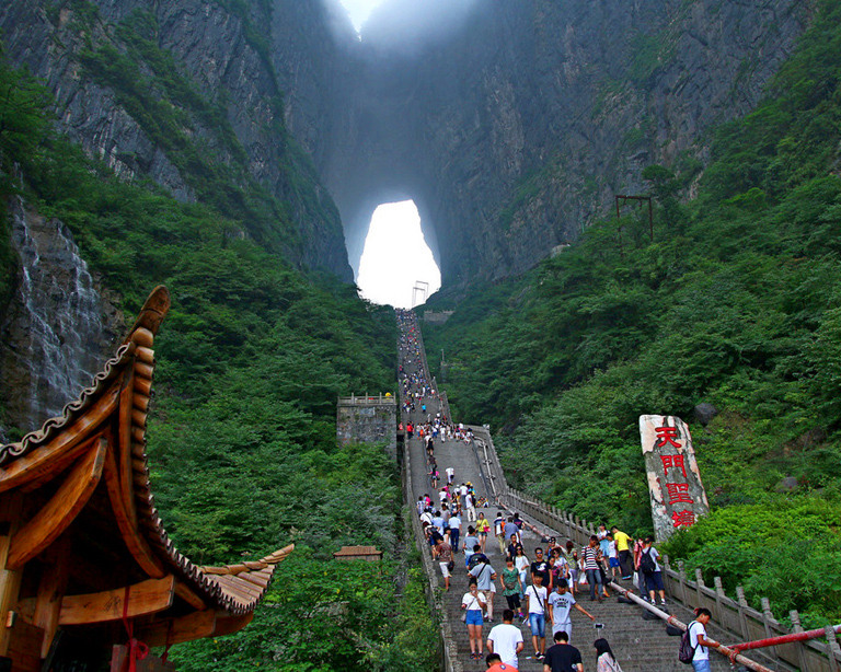 tourist attractions in hunan china