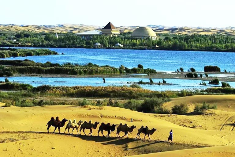 Seven Stars Lake Scenic Area Hotels in Baotou - Places to Stay in Kubuqi Desert