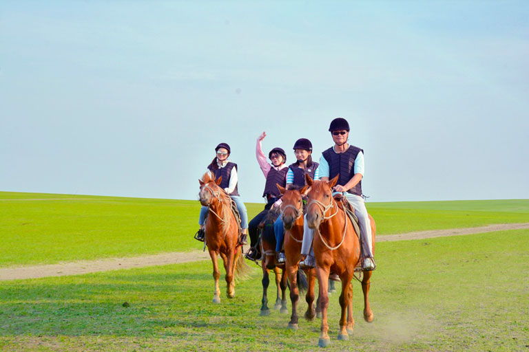 Inner Mongolia Horse Riding