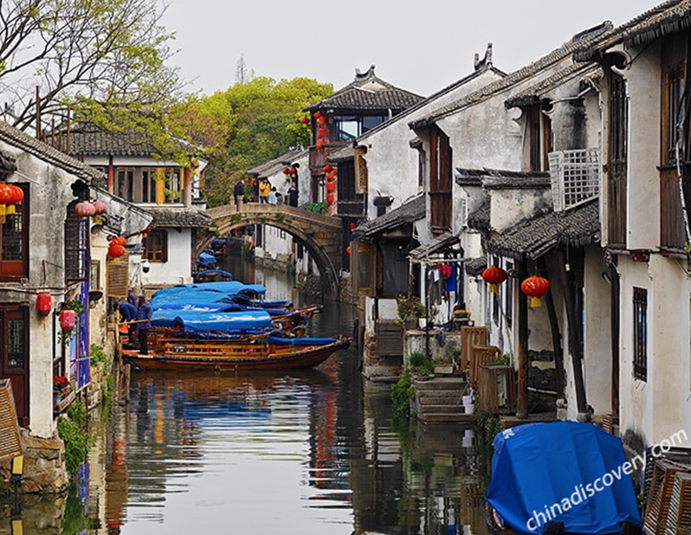 Zhouzhuang Water Town - A Place with Elegant Ambience