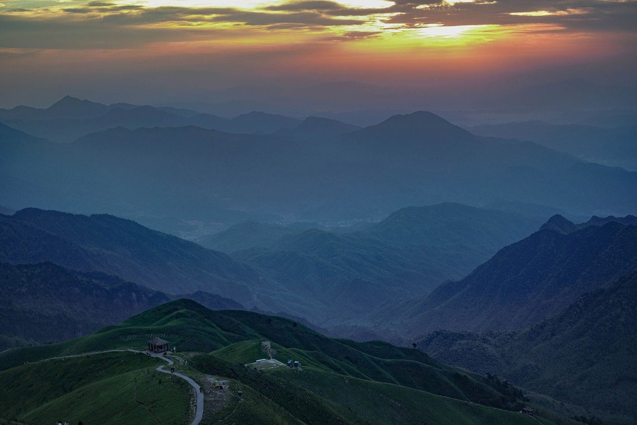 Sunrise in Wugong Mountain