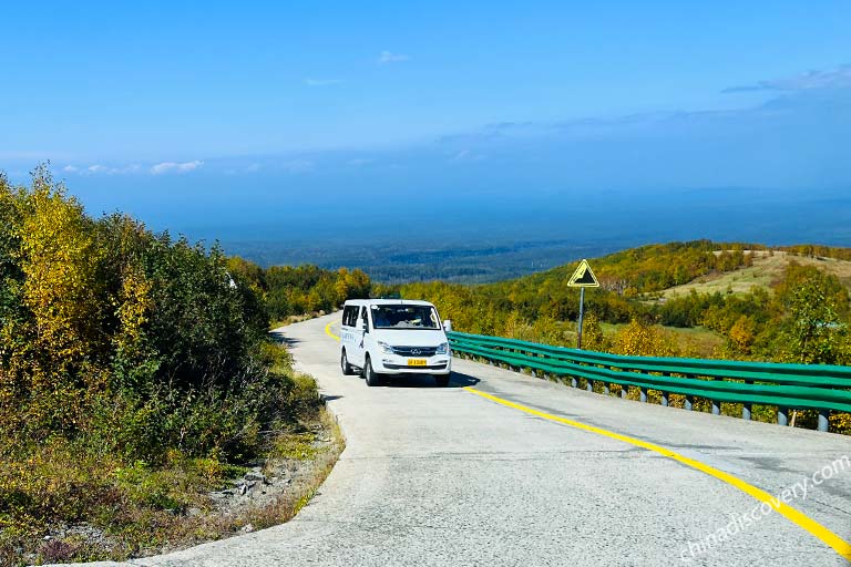 Changbai Mountain Sightseeing Bus