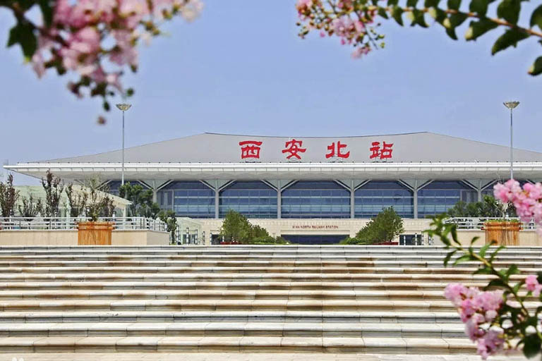Take High Speed Train to Xian from Xian North Railway Station Xian to Jinan