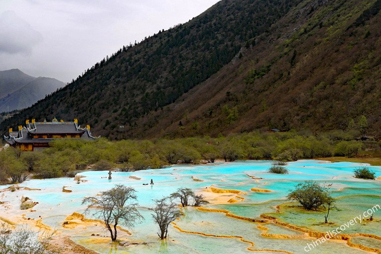 Huanglong Five-Color Ponds