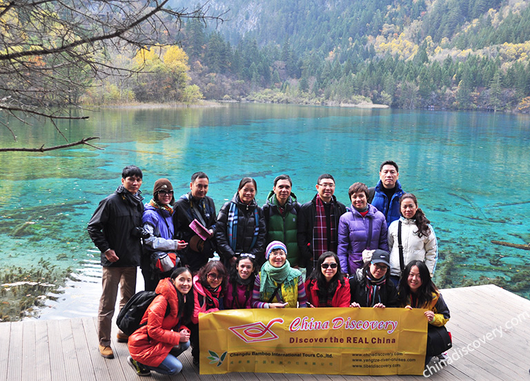 Picturesque Jiuzhaigou Scenery