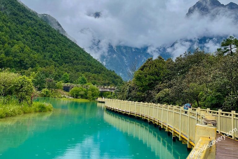 Jade Dragon Snow Mountain Blue Moon Valley