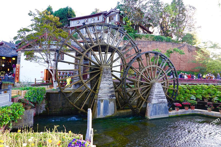 Lijiang Old Town Waterwheel