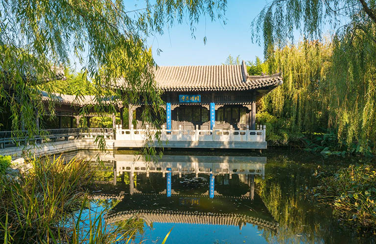 Linyi Travel Guide