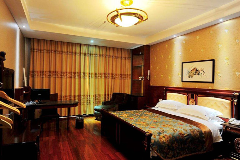 Luoyang Hotels