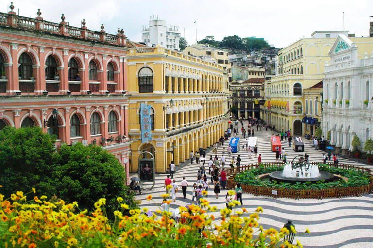 Senado Square