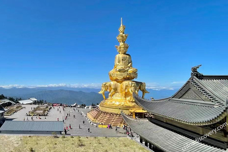 Golden Summit of Mount Emei 