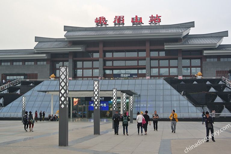 Emeishan Railway Station Emeishan Train Stations