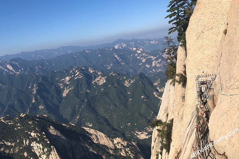 Huashan Plank Walk