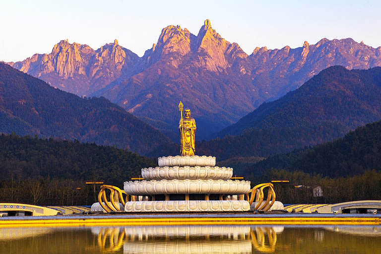 99 Meters Ksitigarbha Bodhisattva Statue