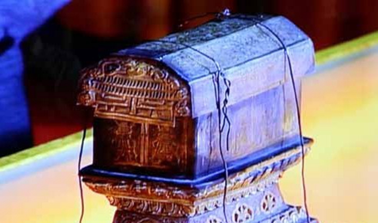 Buddha's Parietal Relic Was Stored in the Golden Coffin Nanjing Niushoushan