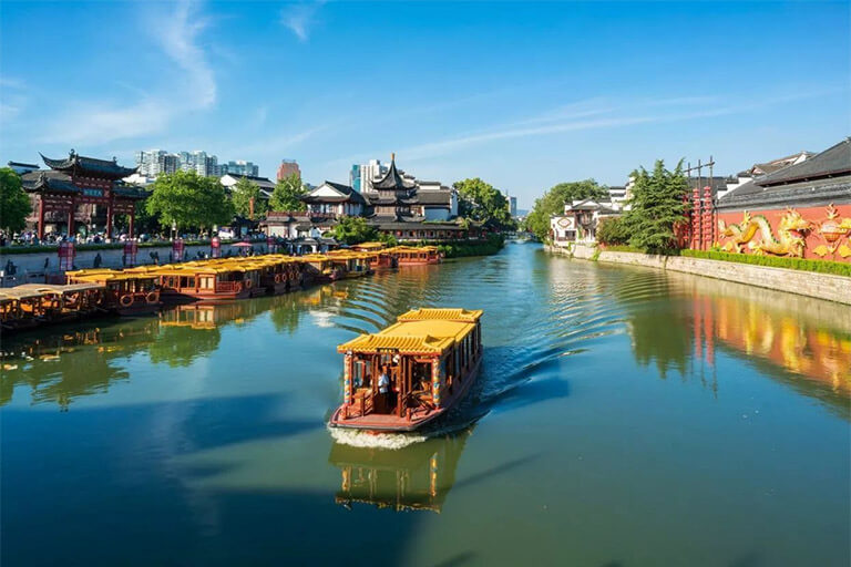 Qinhuai River - a great place to wander around