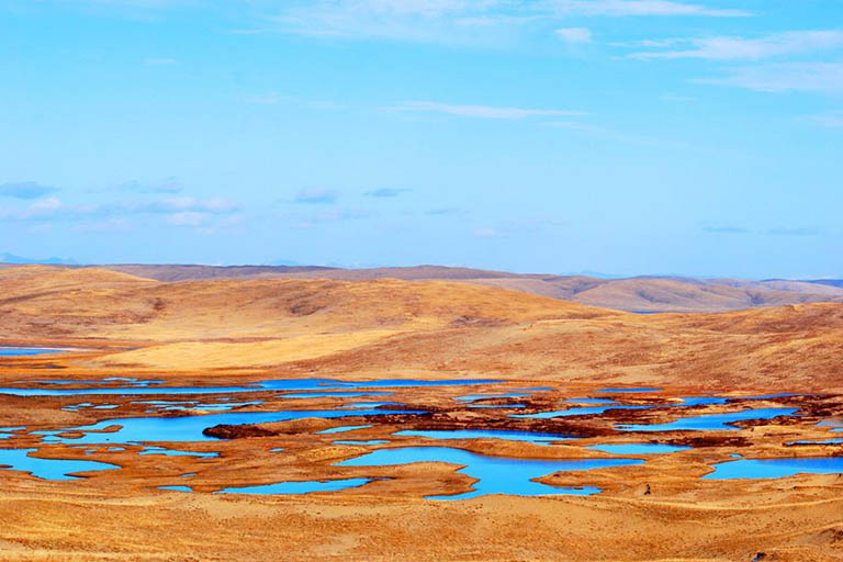 Xingxiu Lake Amne Machin