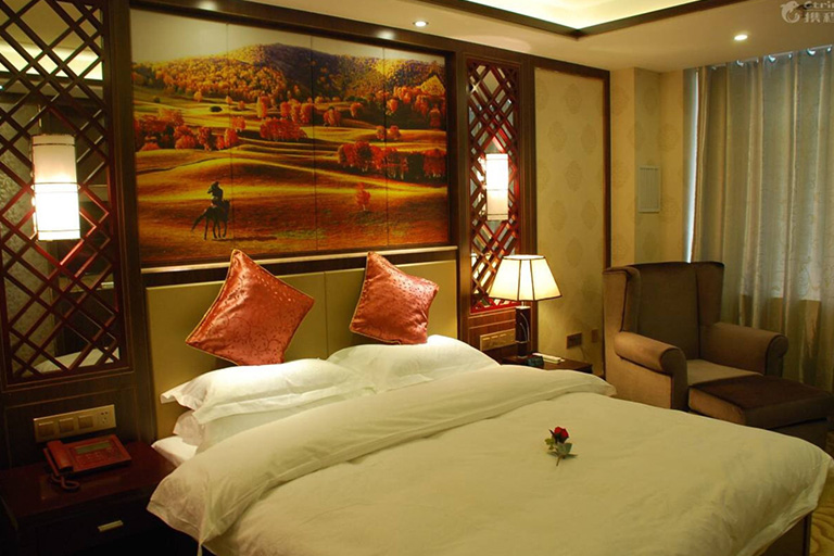 Huachen Hotel Where to Stay in Qinghai Lake
