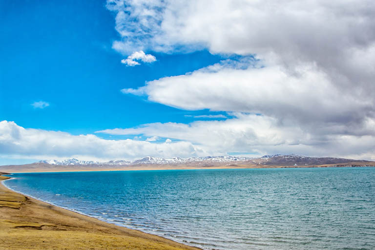 Scenery along the Qinghai Tibet Railway