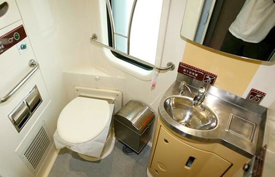 Qinghai Tibet Train Toilet