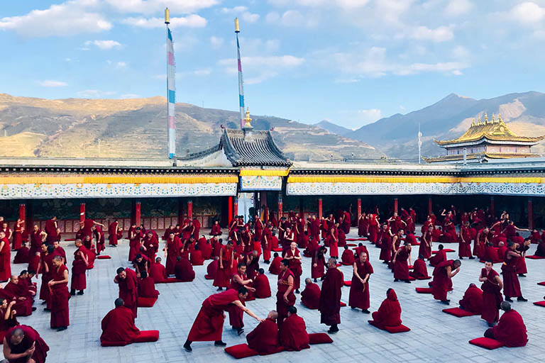 Top Qinghai Attraction - Rongwo Monastery