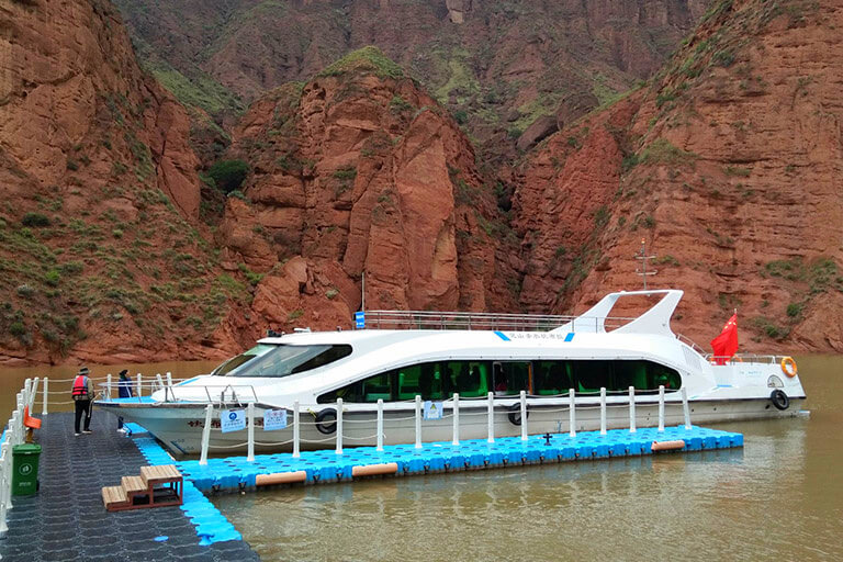 Cruise on Yellow River