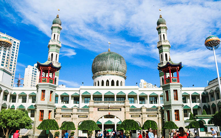 Dongguan Great Mosque is the Biggest Islamic Sanctum in Qinghai