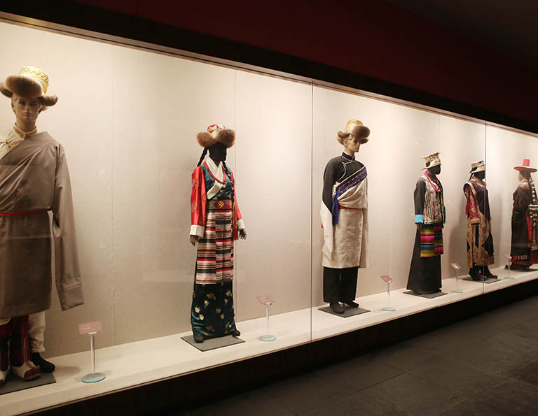 Traditional Tibetan Costume and Ornaments Exhibited in Tibetan Medicine & Tibet Culture Museum