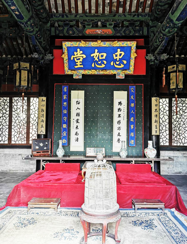 inside confucius temple