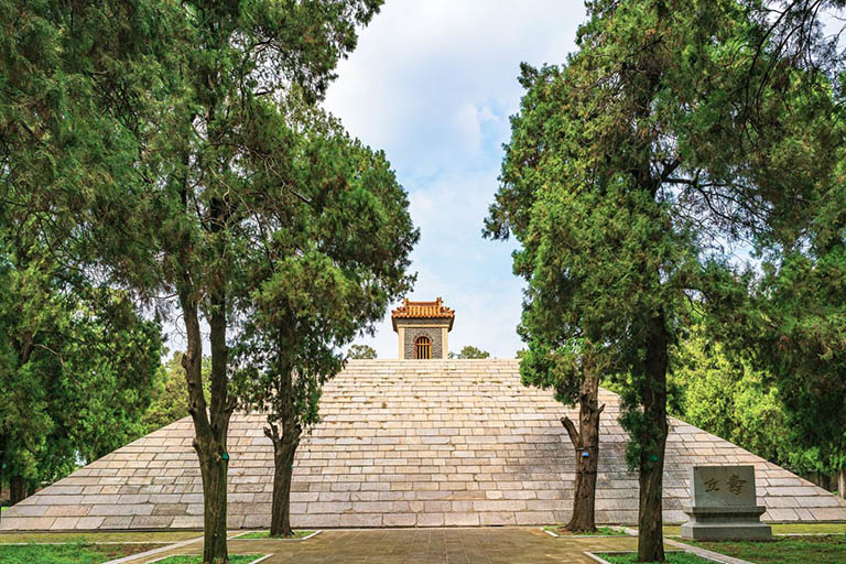 Tomb of Emperor Shao Hao Things to Do in Qufu