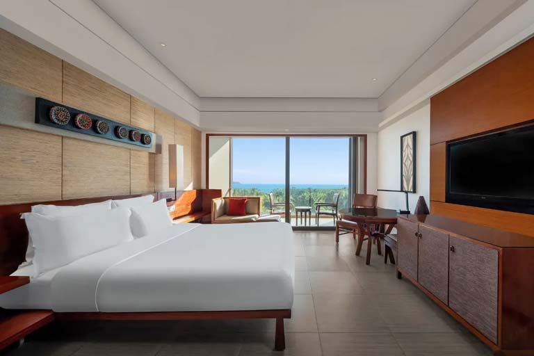 Pullman Oceanview Sanya Bay Resort & Spa